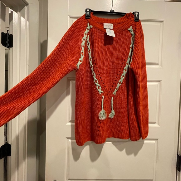 NWT boutique sweater - Picture 3 of 5